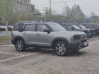 BAIC BJ30 II 1.5hyb AT 4WD