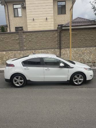 Chevrolet Volt I 1.4hyb CVT
