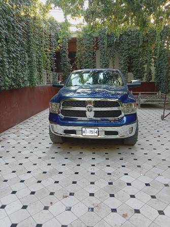 Dodge RAM RAM 1500 V Quad Cab 3.6 AT 4WD