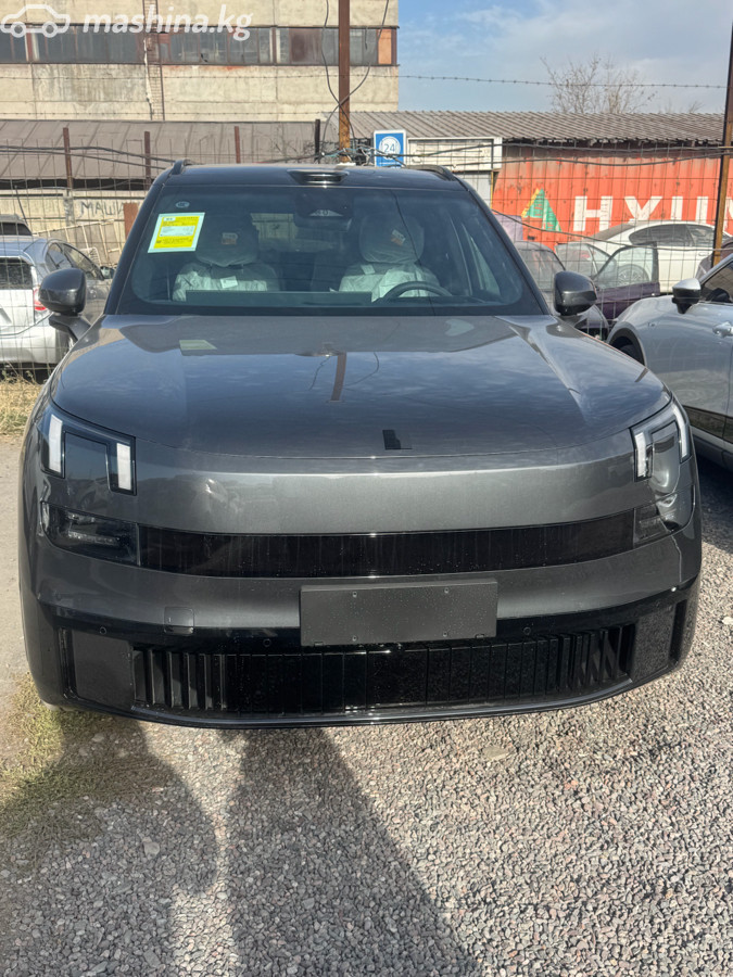 Lynk & Co 900 2.0hyb AT 4WD