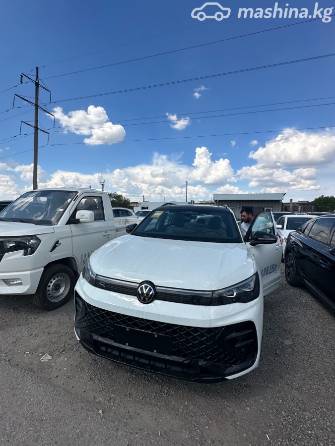 Volkswagen Tiguan II (China Market) L 2.0 AMT 4WD