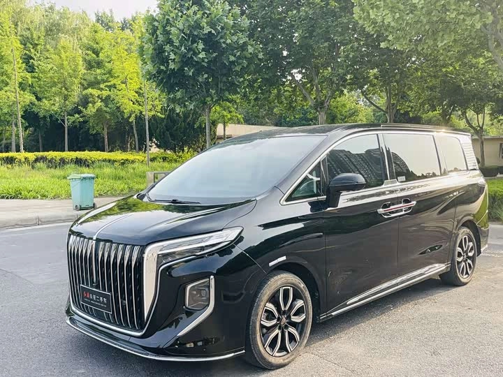 Открыть фото Hongqi HQ9 2.0 AT