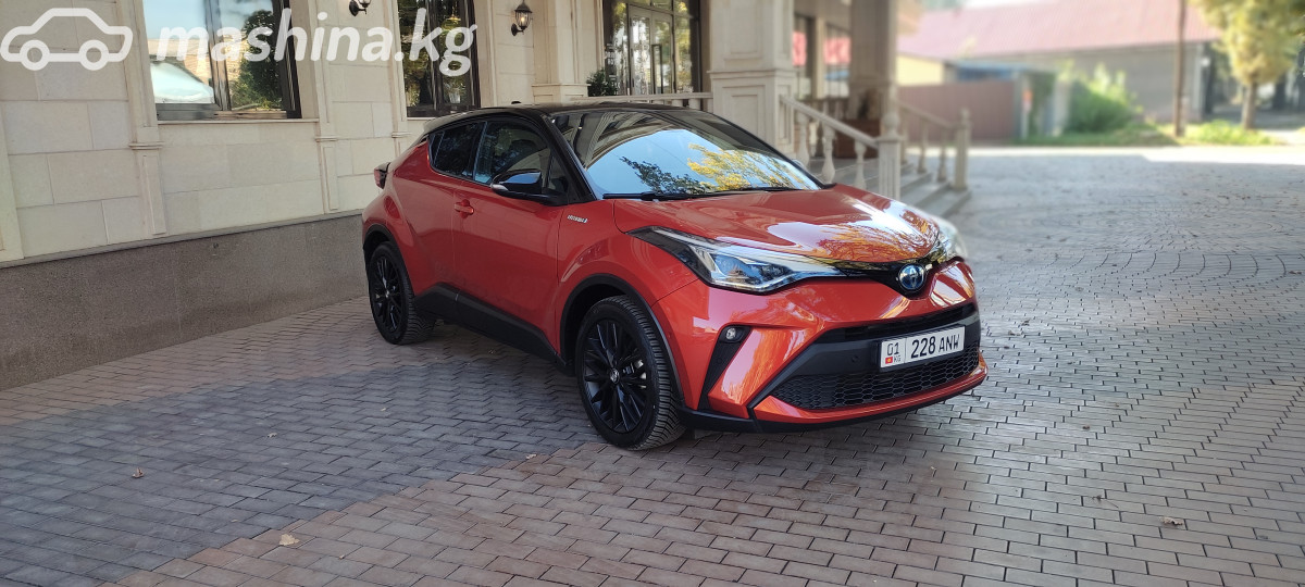 Toyota C-HR I Рестайлинг 2.0hyb CVT