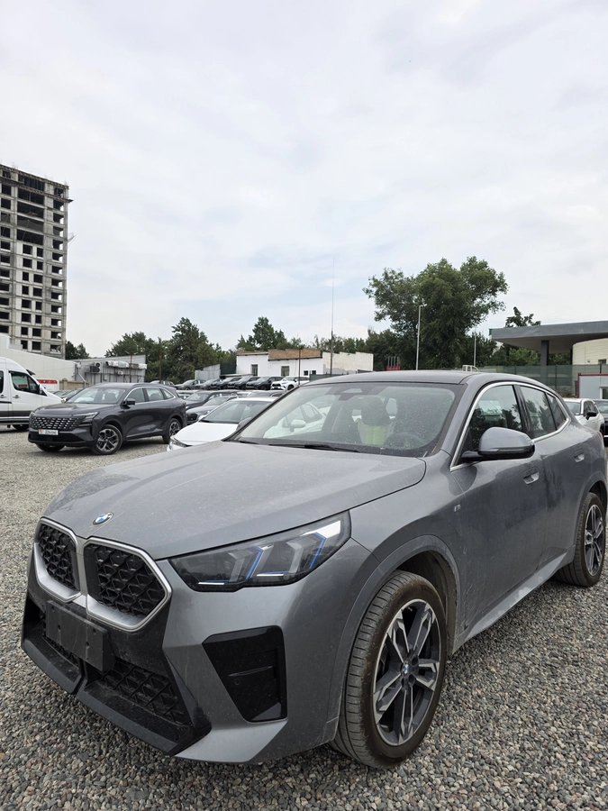 BMW X2 II (U10) xDrive25i 2.0 AMT 4WD