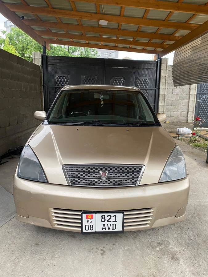 Toyota Opa I 2.0 CVT