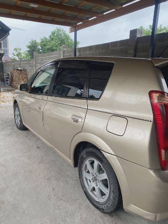 Toyota Opa I 2.0 CVT