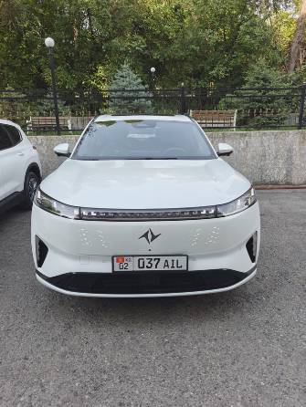 Dongfeng eπ 008 82.28 kWh 1.5hyb AT 4WD