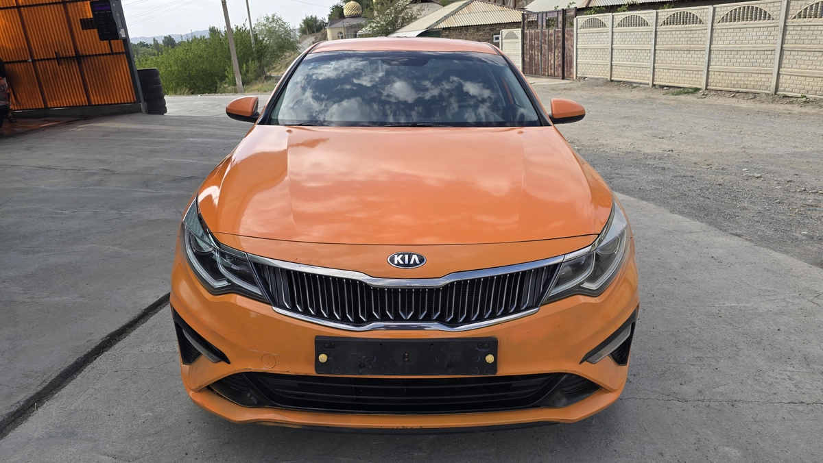 Открыть фото Kia K5 III LPi 2.0 AT