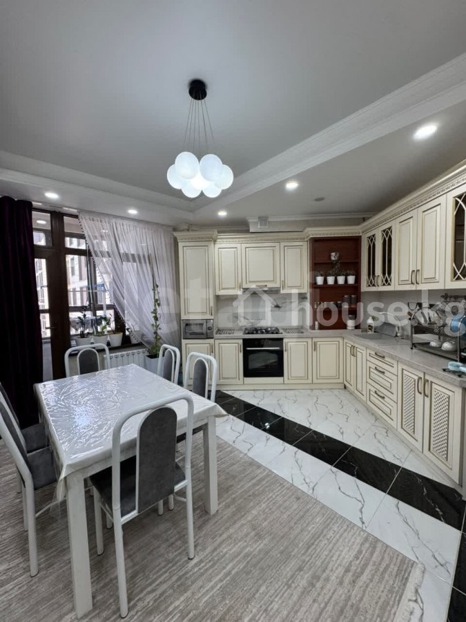 3-комн. кв., 118 м2