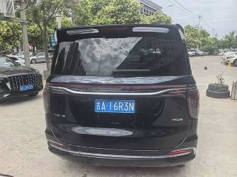 Hongqi HQ9 2.0 AT