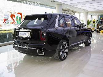 Rolls-Royce Cullinan I 6.7 AT AWD