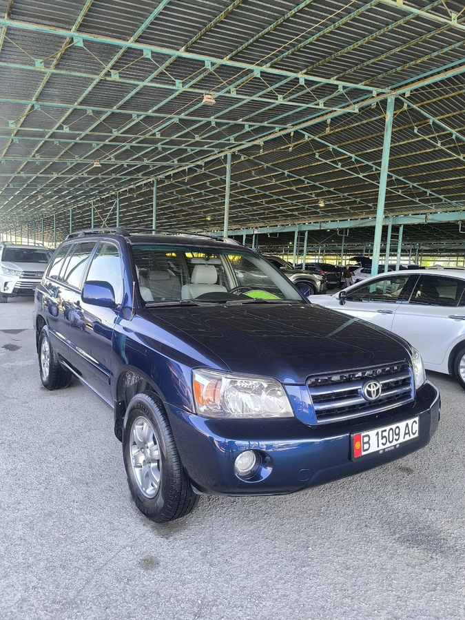 Открыть фото Toyota Highlander I (U20) Рестайлинг 3.3 AT 4WD