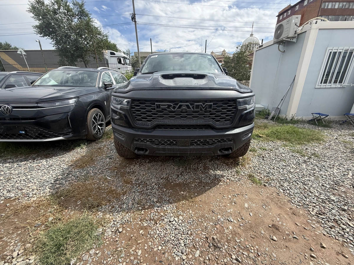 Открыть фото Dodge RAM RAM 1500 V Quad Cab 3.6 AT 4WD
