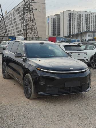 LiXiang L6 1.5hyb AT 4WD