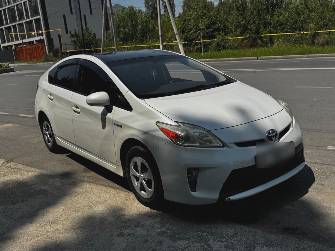 Toyota Prius III Рестайлинг (XW30) 1.8hyb AT
