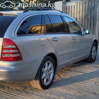 Mercedes-Benz C-Класс II (W203) 240 2.6 AT 4WD
