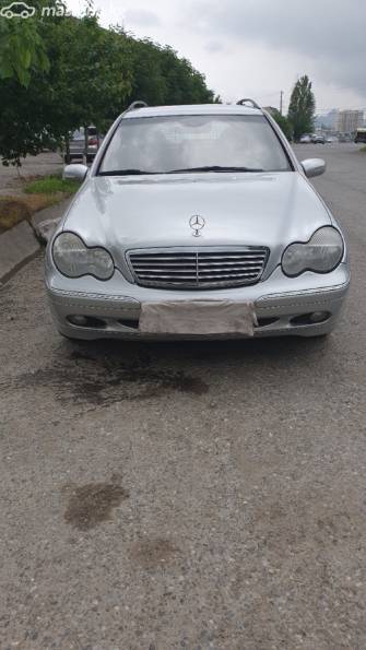 Mercedes-Benz C-Класс II (W203) 240 2.6 AT 4WD