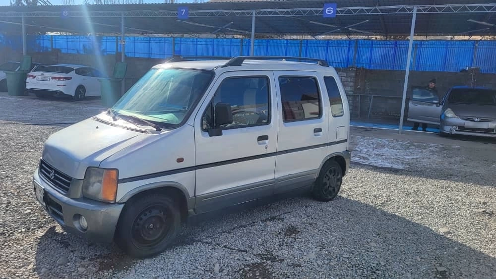 Suzuki Wagon R II 0.7 MT