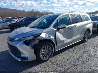 Toyota Sienna IV 2.5hyb AT