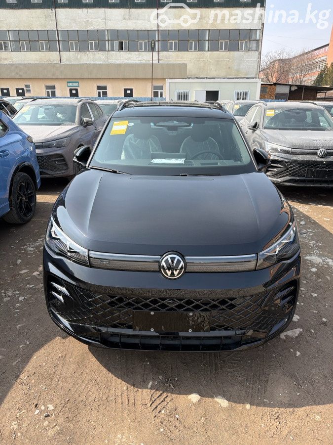 Volkswagen Tiguan III (China Market) 2.0 AMT 4WD