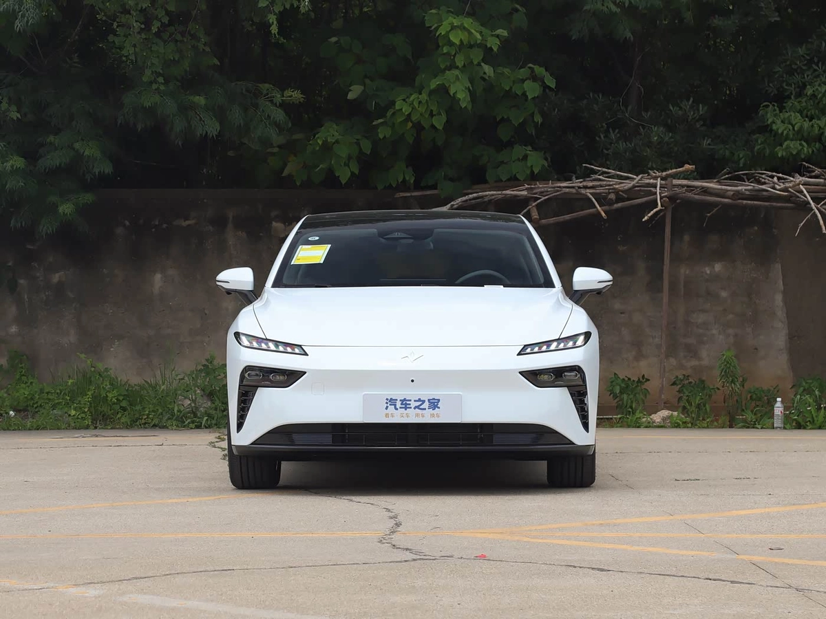Dongfeng eπ 007 Electro AT