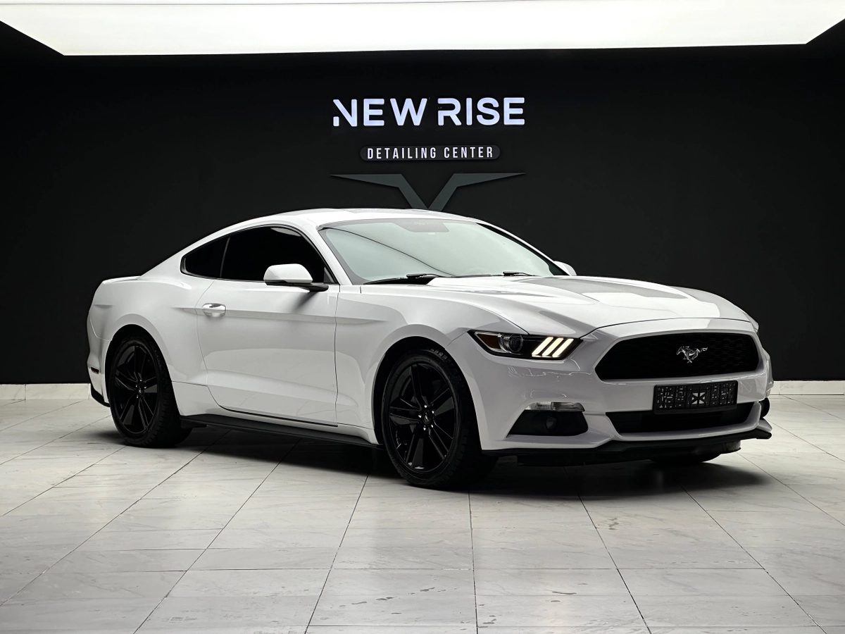 Открыть фото Ford Mustang VI 2.3 AT