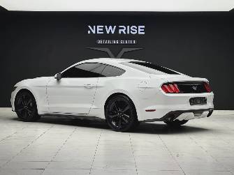Ford Mustang VI 2.3 AT