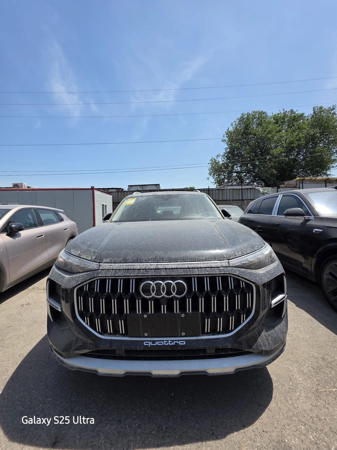 Audi Q6 40 TFSI 2.0 AMT 4WD