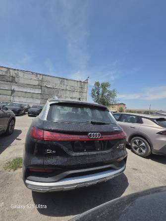 Audi Q6 40 TFSI 2.0 AMT 4WD
