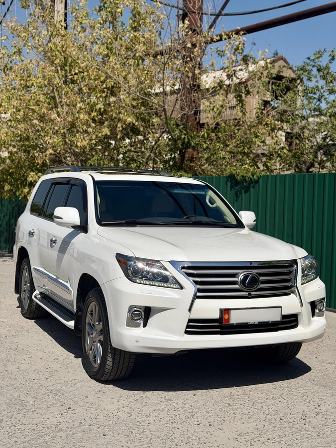 Lexus LX III Рестайлинг 570 5.7 AT 4WD