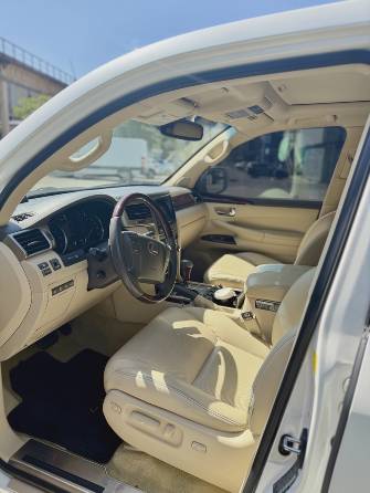 Lexus LX III Рестайлинг 570 5.7 AT 4WD