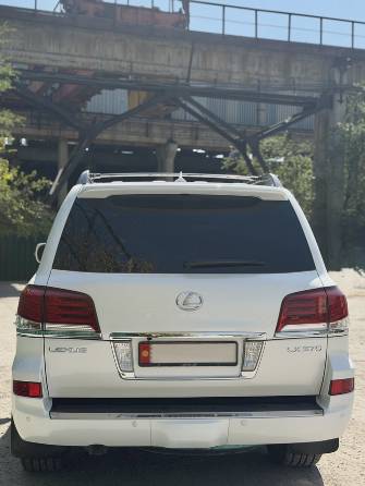 Lexus LX III Рестайлинг 570 5.7 AT 4WD