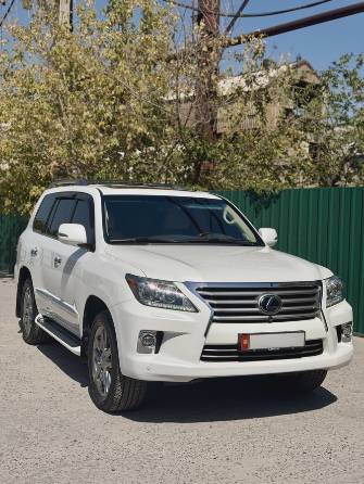 Lexus LX III Рестайлинг 570 5.7 AT 4WD
