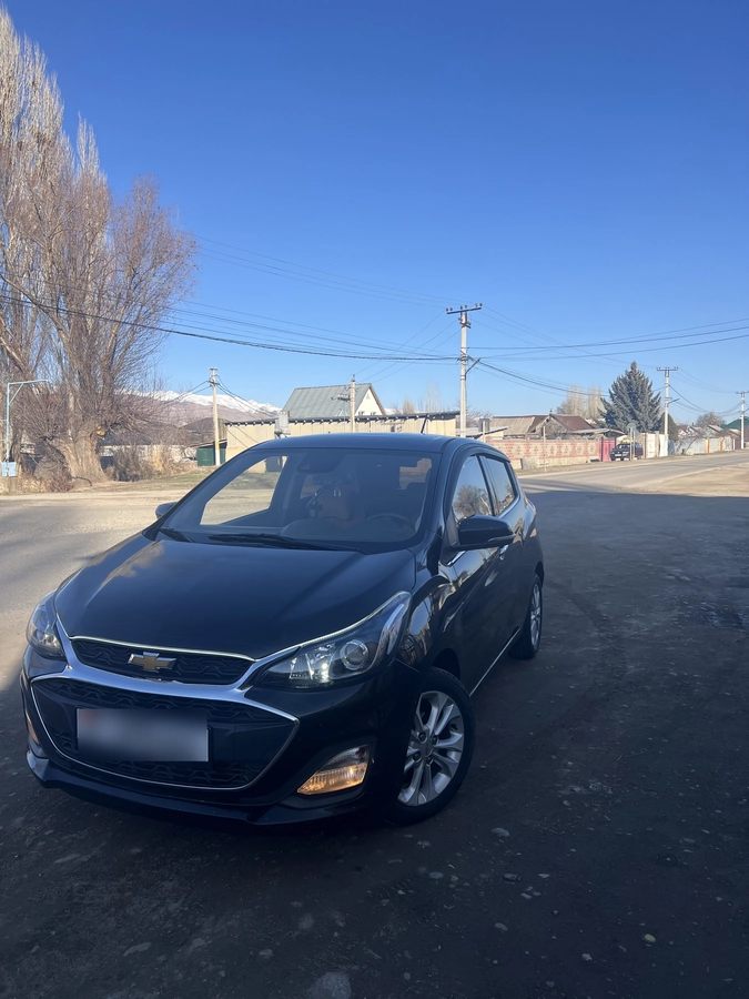 Открыть фото Chevrolet Spark IV Рестайлинг 1.0 CVT