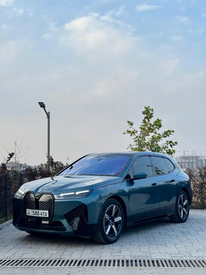 BMW iX I (I20) xDrive40 Electro AT 4WD