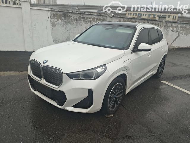Открыть фото BMW iX1 eDrive 20 Electro AT