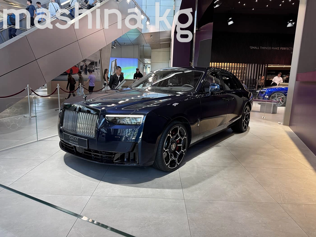 Rolls-Royce Ghost II 6.8 AT 4WD