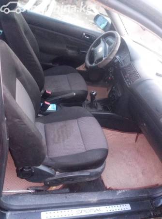 Volkswagen Golf IV 1.6 MT