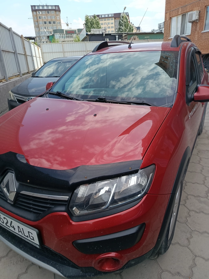 Открыть фото Renault Sandero II Stepway 1.6 AT