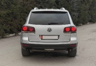 Volkswagen Touareg I Рестайлинг 3.0d AT 4WD