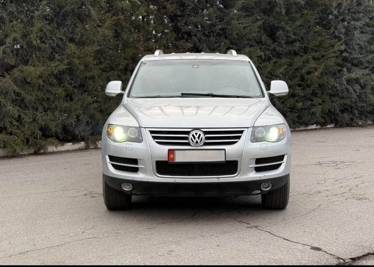 Volkswagen Touareg I Рестайлинг 3.0d AT 4WD