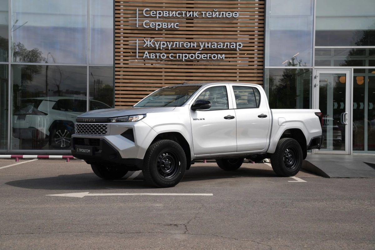 Toyota Hilux VIII Рестайлинг 2.8d MT 4WD