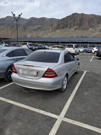 Mercedes-Benz C-Класс II (W203) 240 2.6 AT