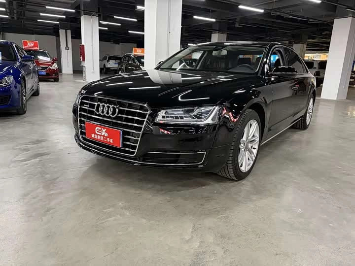 Открыть фото Audi A8 III (D4) Рестайлинг 3.0 AT 4WD