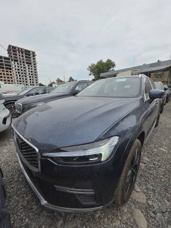 Volvo XC60 II Рестайлинг 2.0 AT 4WD