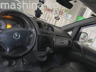 Mercedes-Benz Vito II (W639) 109 CDI L3 2.2d MT