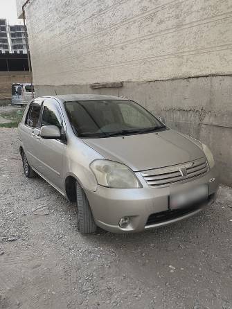 Toyota Raum II 1.5 AT
