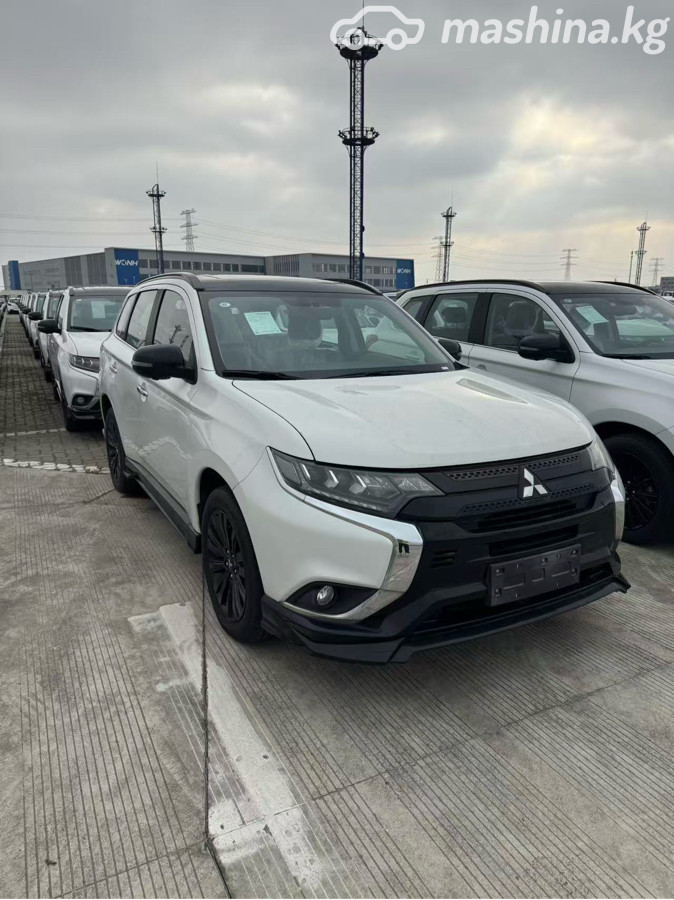 Mitsubishi Outlander IV 2.5 CVT 4WD
