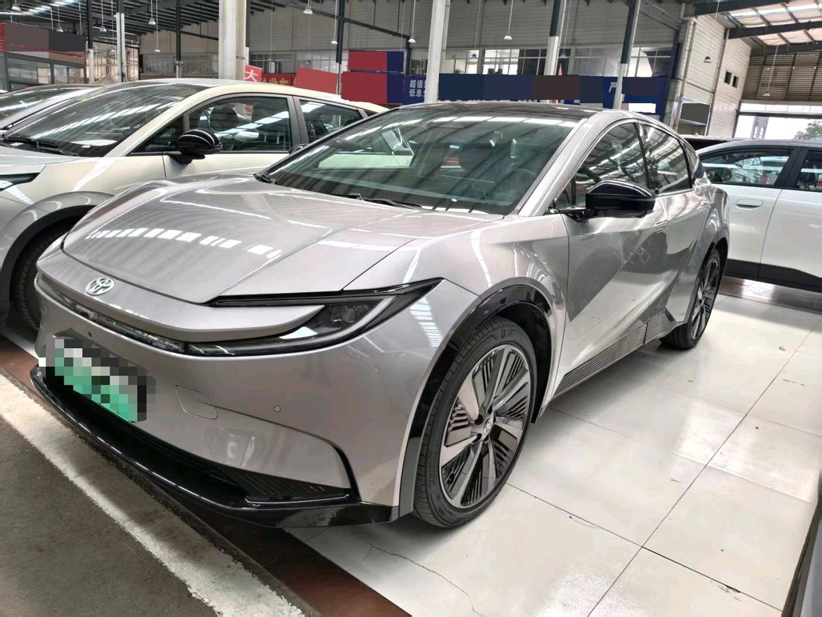 Toyota bZ5 Electro AT