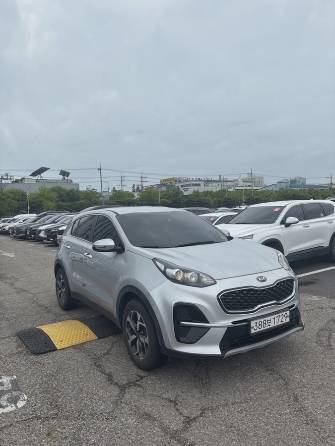 Kia Sportage IV Рестайлинг 2.0d AT